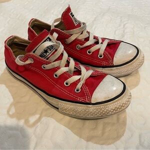Converse Kids Youth 2.5 Red Canvas Low Top Sneakers Chuck Taylor All Star